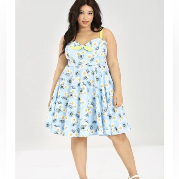 Hell Bunny Daisy Mid Dress Floral Light Blue - Picture 1 of 7